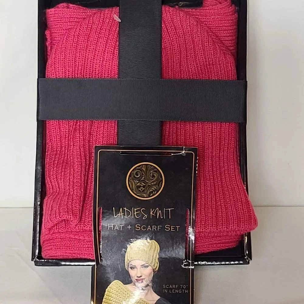 Ladies Knit Hat and Scarf Set